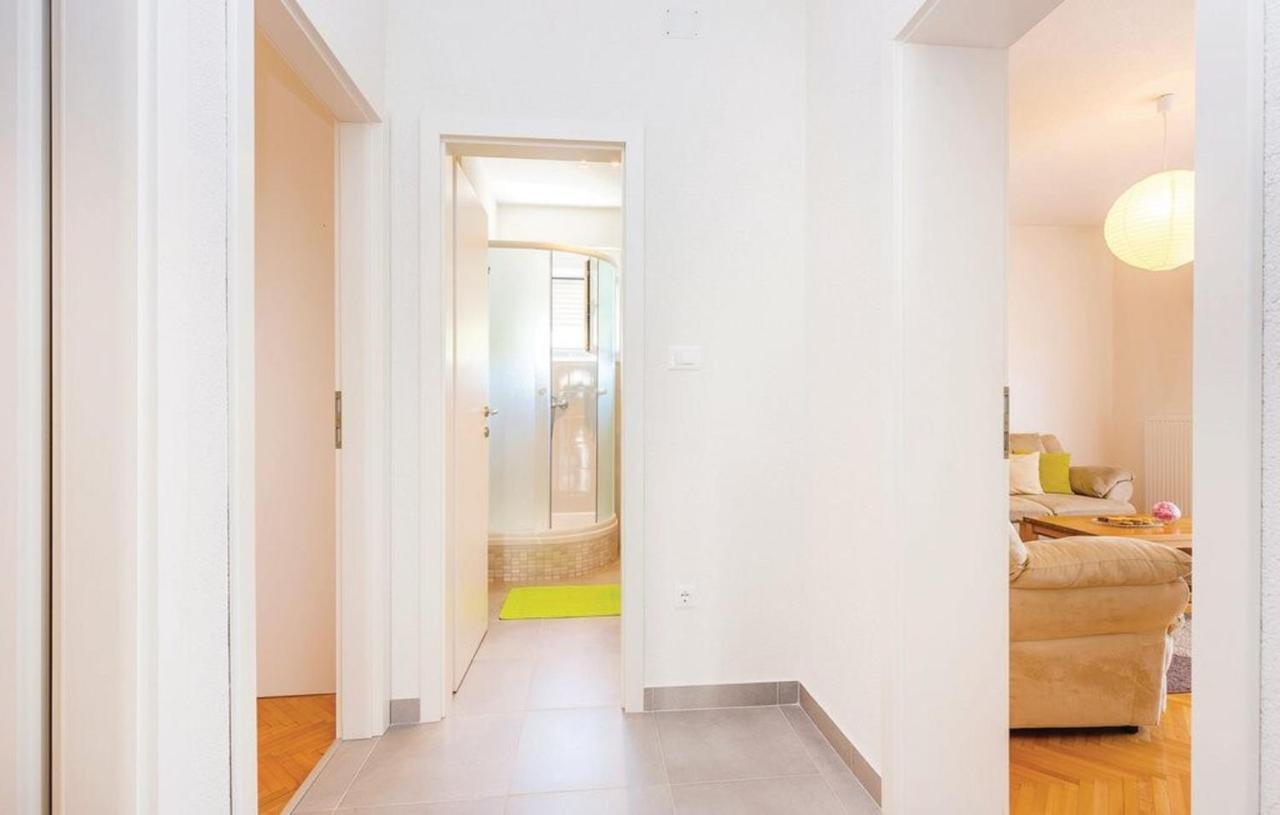 Big White Apartment Нови Винодолски Екстериор снимка