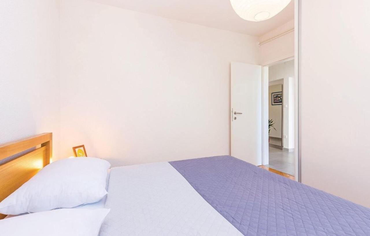 Big White Apartment Нови Винодолски Екстериор снимка