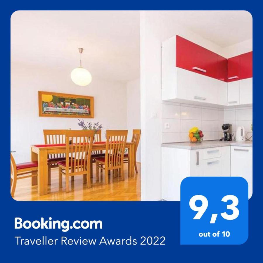 Big White Apartment Нови Винодолски Екстериор снимка